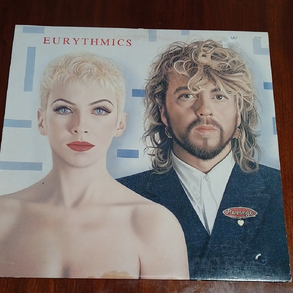 Eurythmics 1986 "Revenge" LP Vinyl Record